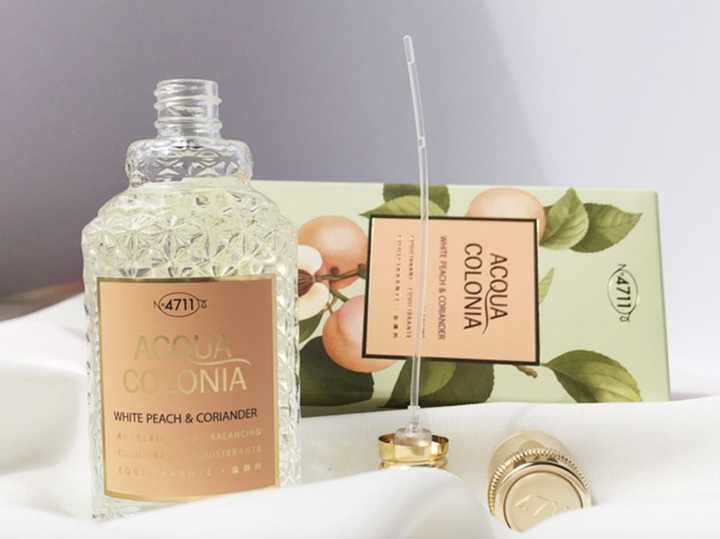 有什么在一百以内的小*香众**水？