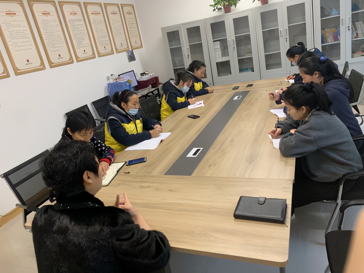 园所新闻｜欢迎北大公学幼儿园王欣园长莅临康城幼儿园进行督导