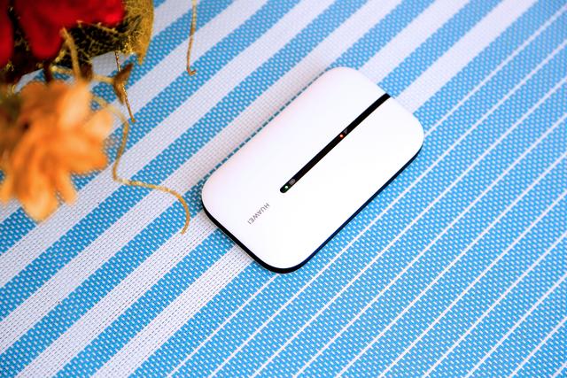 华为随行wifi3用什么卡好,华为随行wifi3真的好吗
