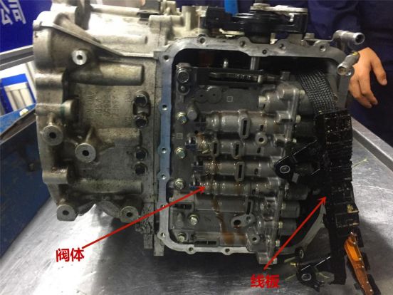 现代胜达手动挡变速箱维修,现代新胜达变速箱故障
