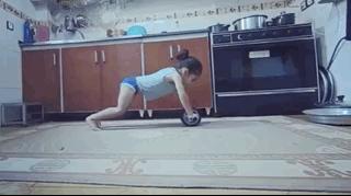 伊朗6岁男孩练出6块腹肌,伊朗男模腹肌