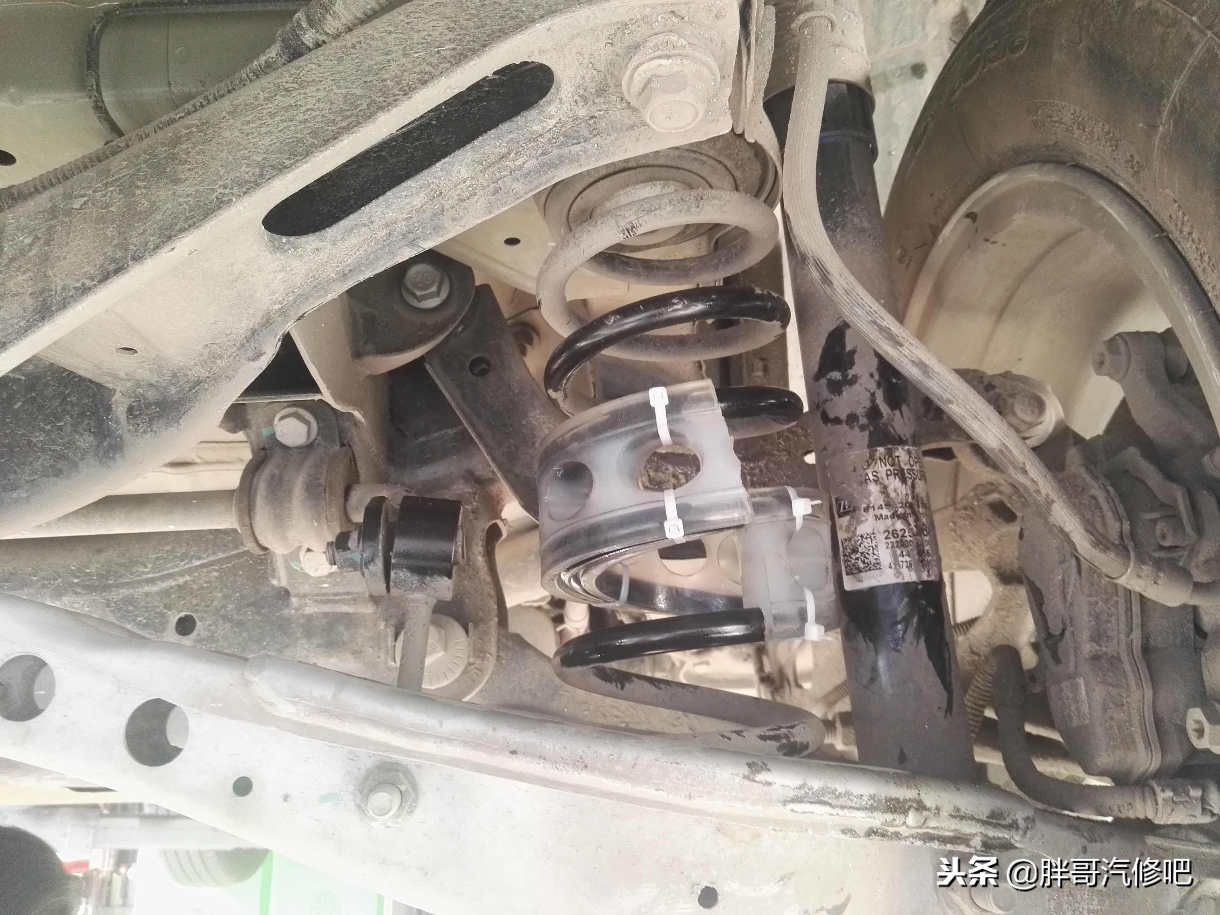 汽车加装弹簧缓冲胶有作用吗,汽车减震器塔顶加装缓冲胶有用吗