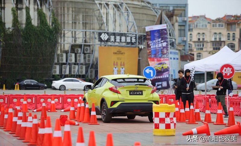 速度与激情争霸赛视频,速度与激情3飞车追逐战