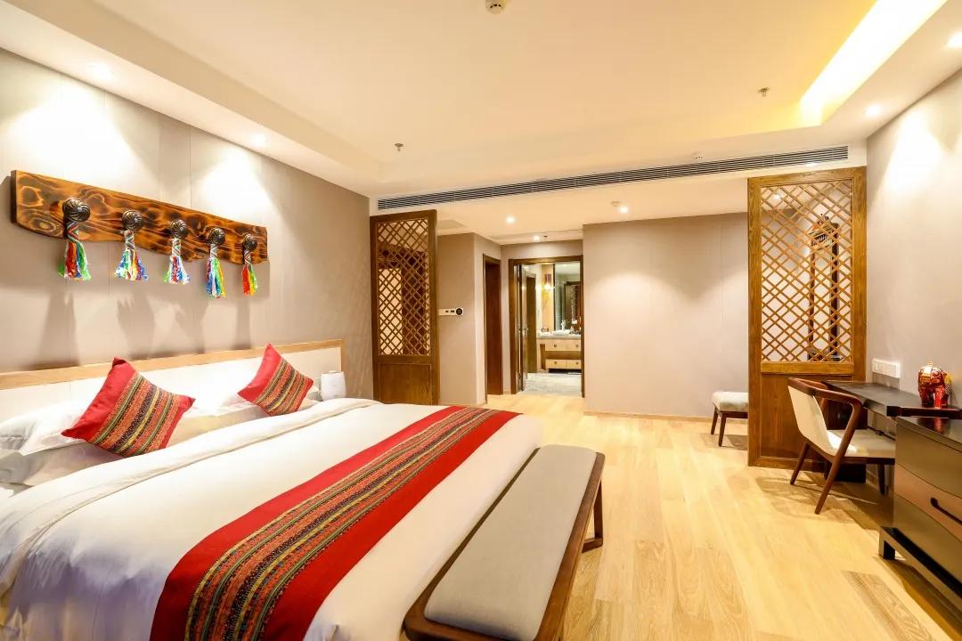 带你Get《司藤》同款神仙美景,春天的香格里拉这样玩