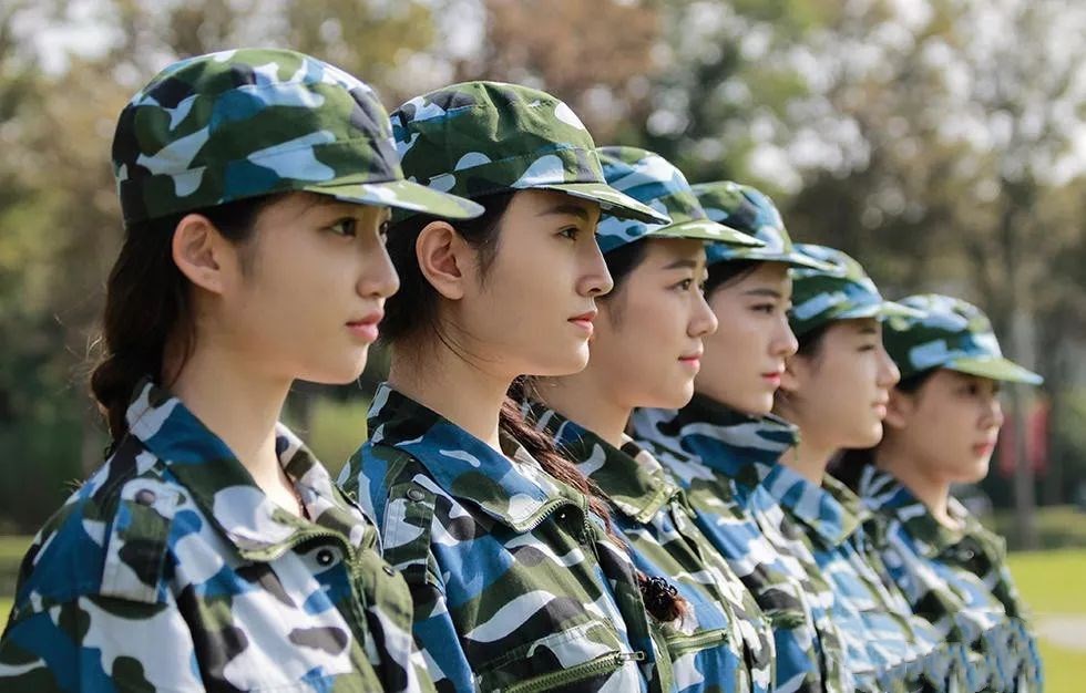 最好用的平价的防晒军训必备,姐妹们推荐一下军训防晒霜