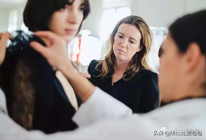 纪梵希givenchygvc绑带限定款,givenchy纪梵希2023新款连帽外套