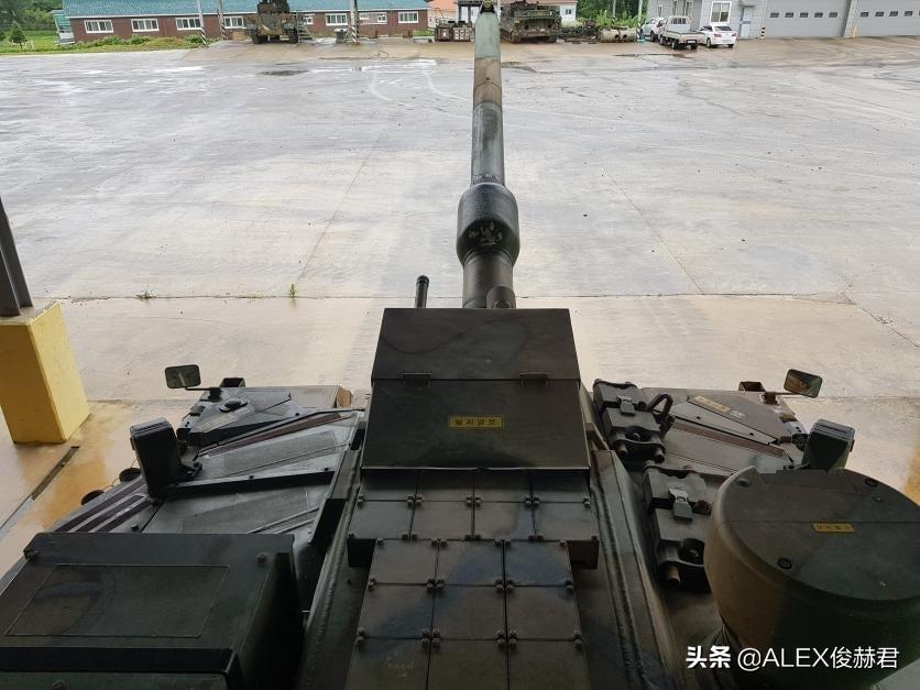 纸面战力：K2主战坦克“大拼盘”，传动系统研发20年仍需德制