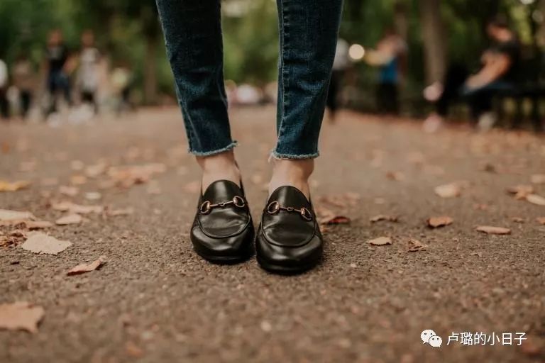 中年女士包包轻奢推荐,中年女士适合买什么样的包包