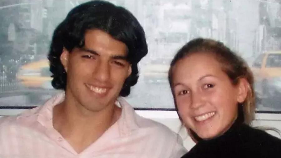 梅西祝迪马利亚生日快乐,苏亚雷斯祝梅西生日快乐