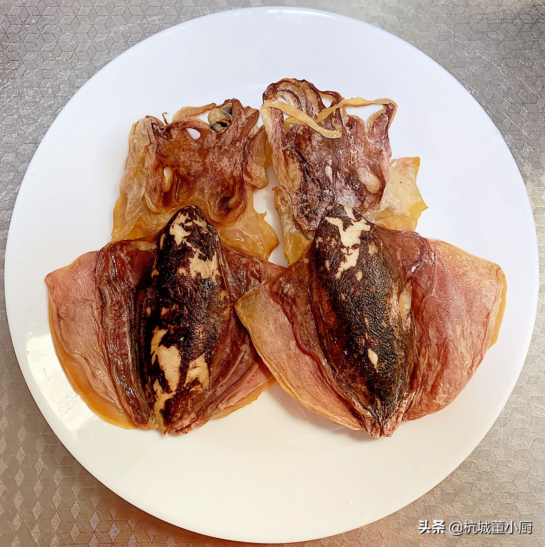 酱油肉墨鱼干,墨鱼干烧肉做法图解