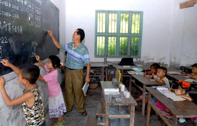 教师评职称改革最新信息,教龄满30年可以直接晋升职称吗