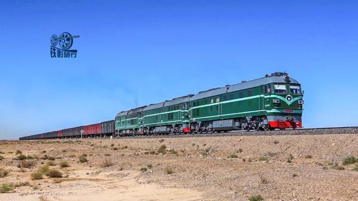 铁影|大漠铁魂——嘉策铁路运转记