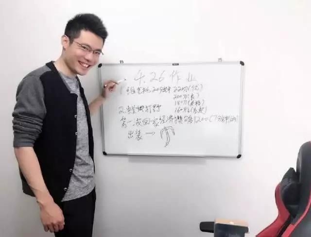 植物大战僵尸十年后再次爆火,植物大战僵尸给大家带来的回忆