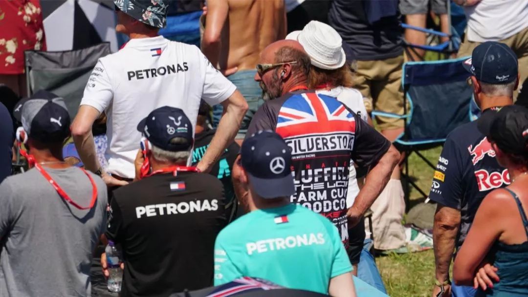 f1红牛车队阿斯顿马丁,阿斯顿马丁f1赛车队