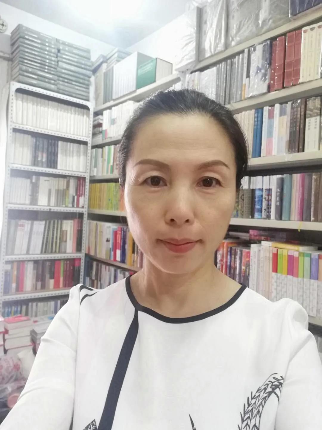 访谈|北溟特价书店店主：“书是我唯一值得骄傲的资本”