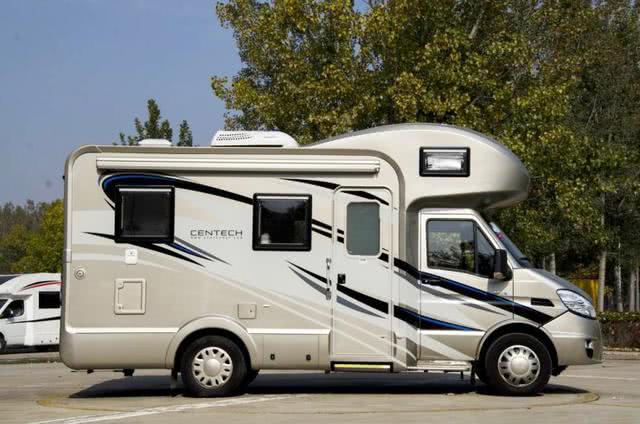中天依维柯2045越野房车蒙古版,中天房车2021无拓展房车价格