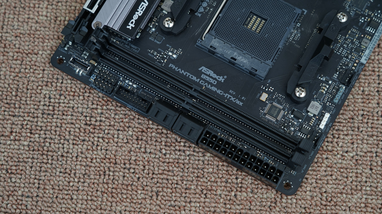 itx三槽显卡机箱,itx机箱能装多大显卡