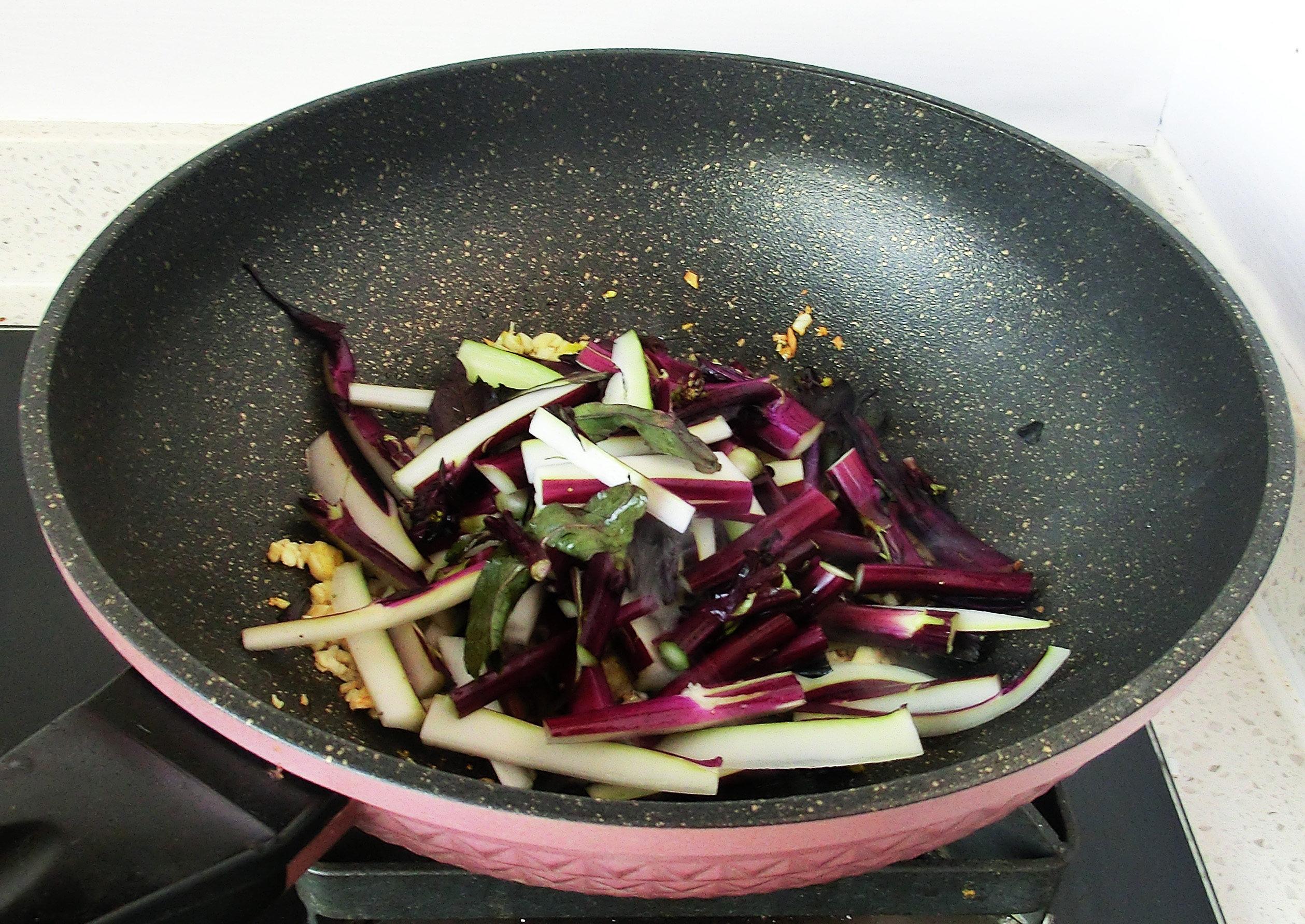 吃维c能提高免疫力对抗甲流吗,维生素A主要是有哪些功效