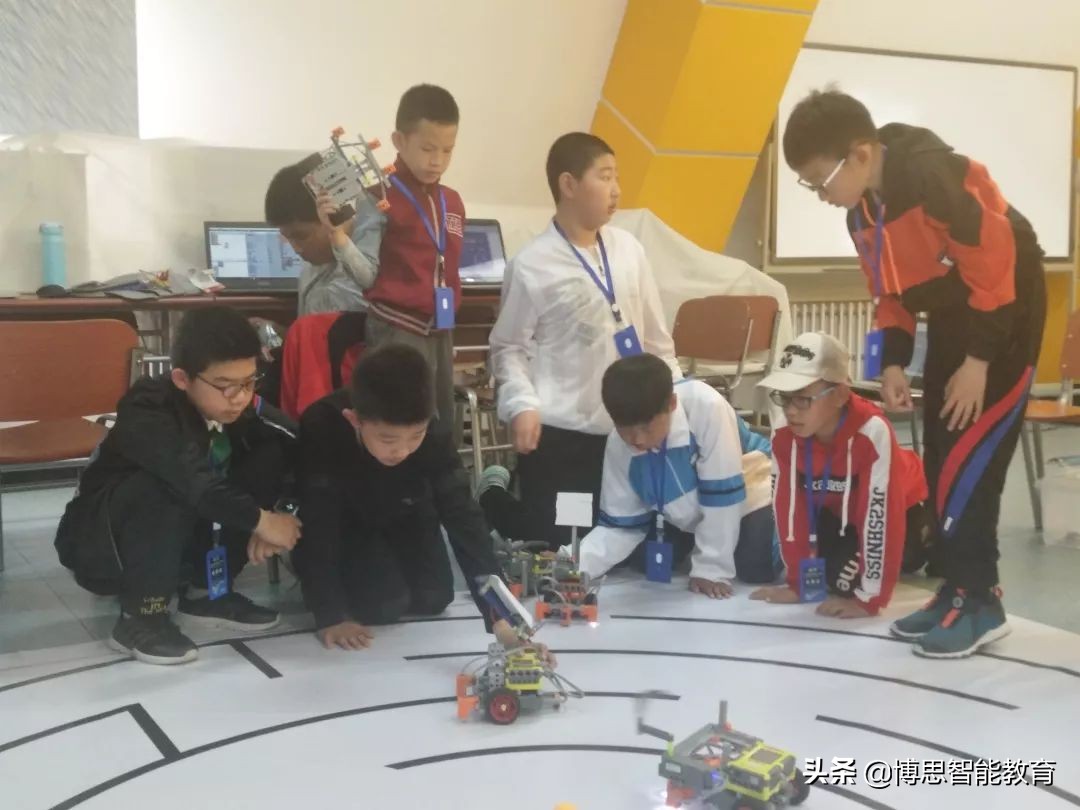 全国机器人大赛团队赛,全国机器人大赛中各种机器人介绍