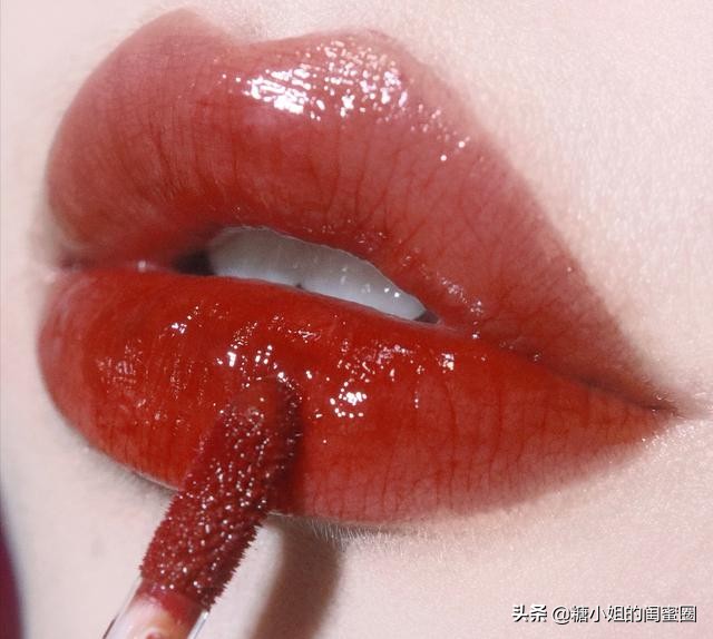打啵啵都不会掉的口红大牌,香奈儿新品唇釉打啵都不掉
