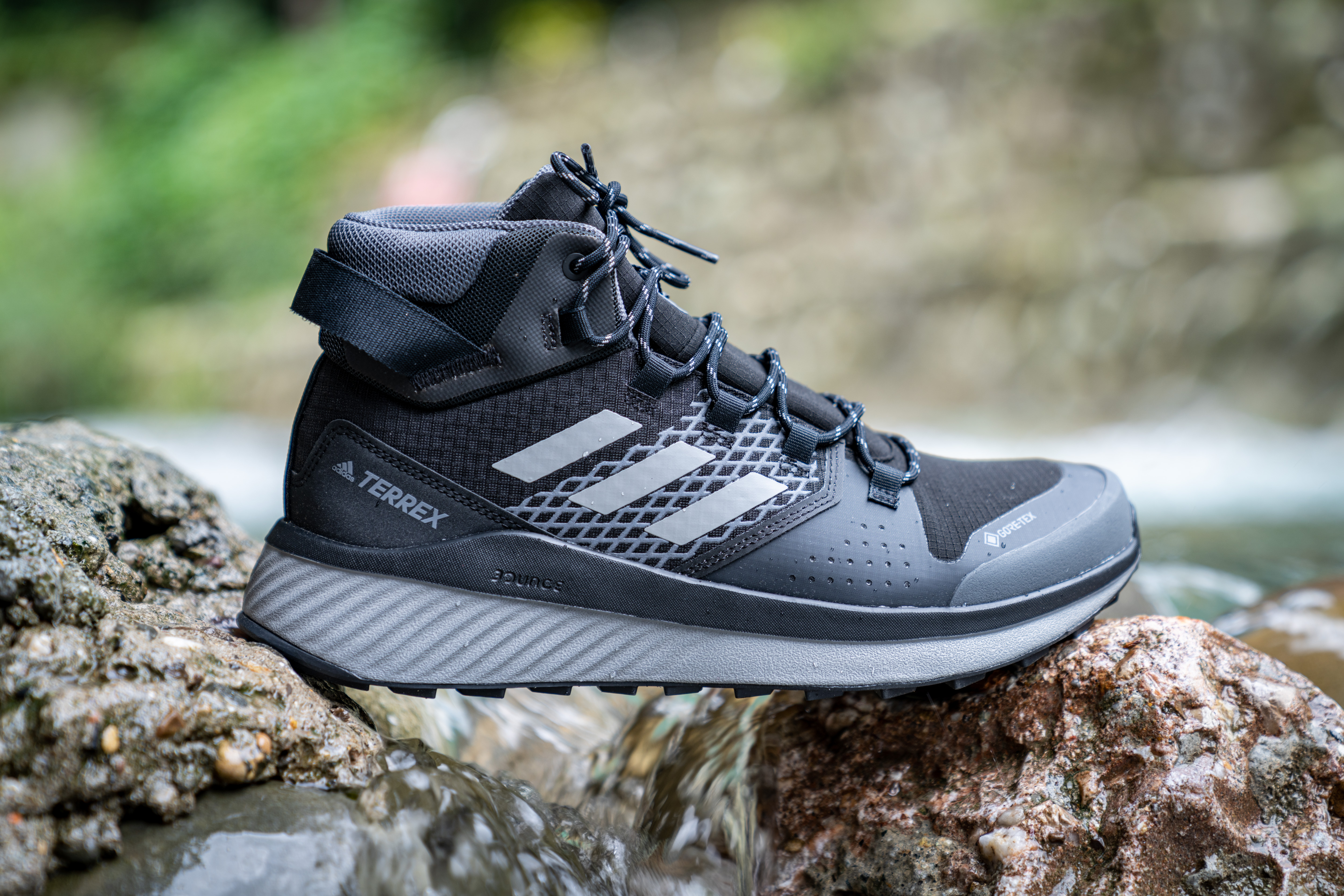 adidasterrex户外鞋卡其色,adidasterrex户外跑鞋评测