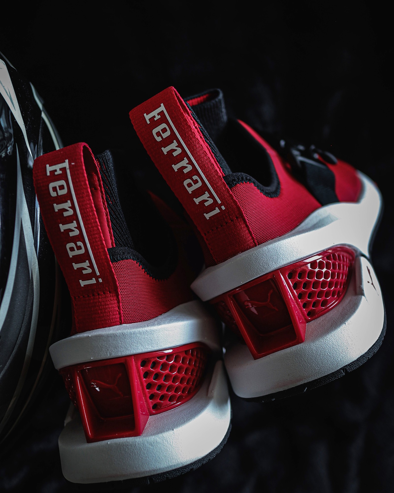 彪马和法拉利联名鞋,法拉利彪马联名鞋