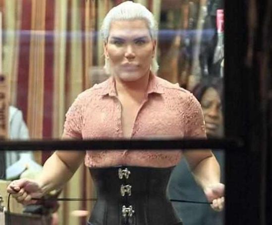 为了变美减掉自己的肉,为了身材变美坚持锻炼