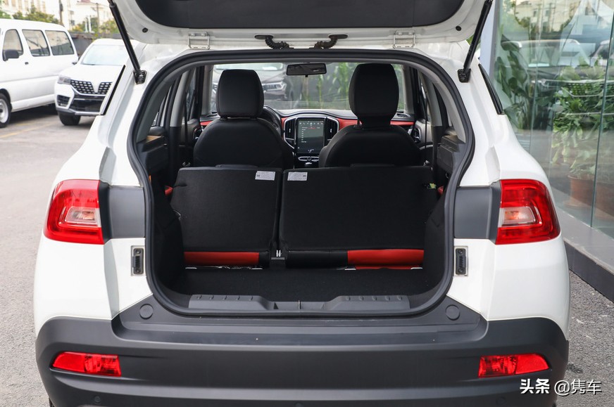 2019年中华v3自动挡顶配,2017年中华v3手动新车多少钱