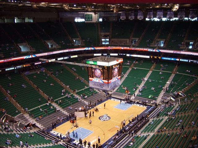 盘点NBA四大魔鬼主场：勇士主场靠气势，雷霆主场靠“闹鬼”