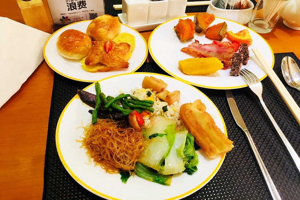 苏州阳澄湖吃蟹住哪个酒店,下榻酒店进餐