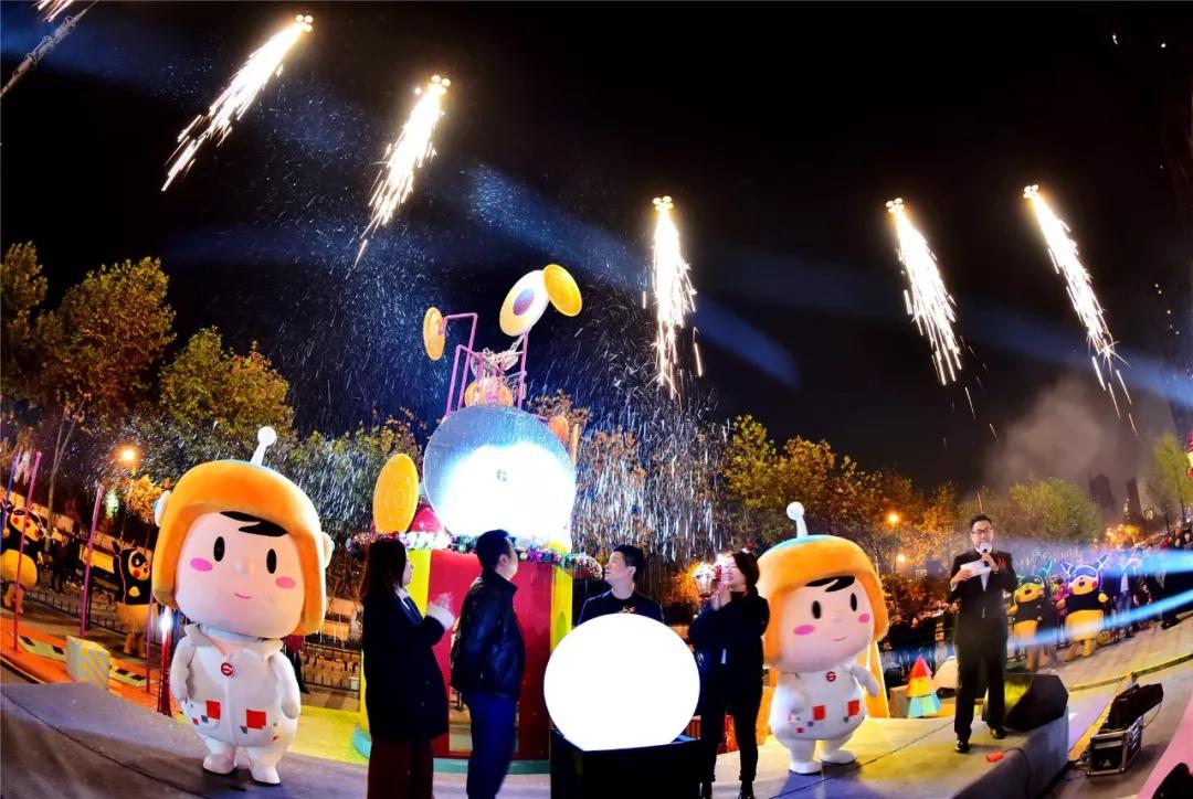 值得打卡的圣诞树,超炫的圣诞树打卡地