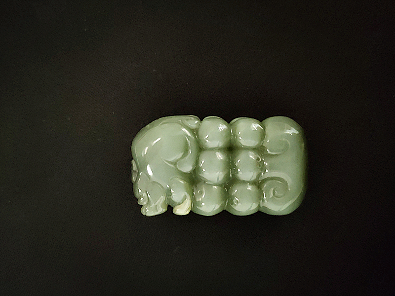 粉青碧玉原石,黑墨玉碧玉原石介绍