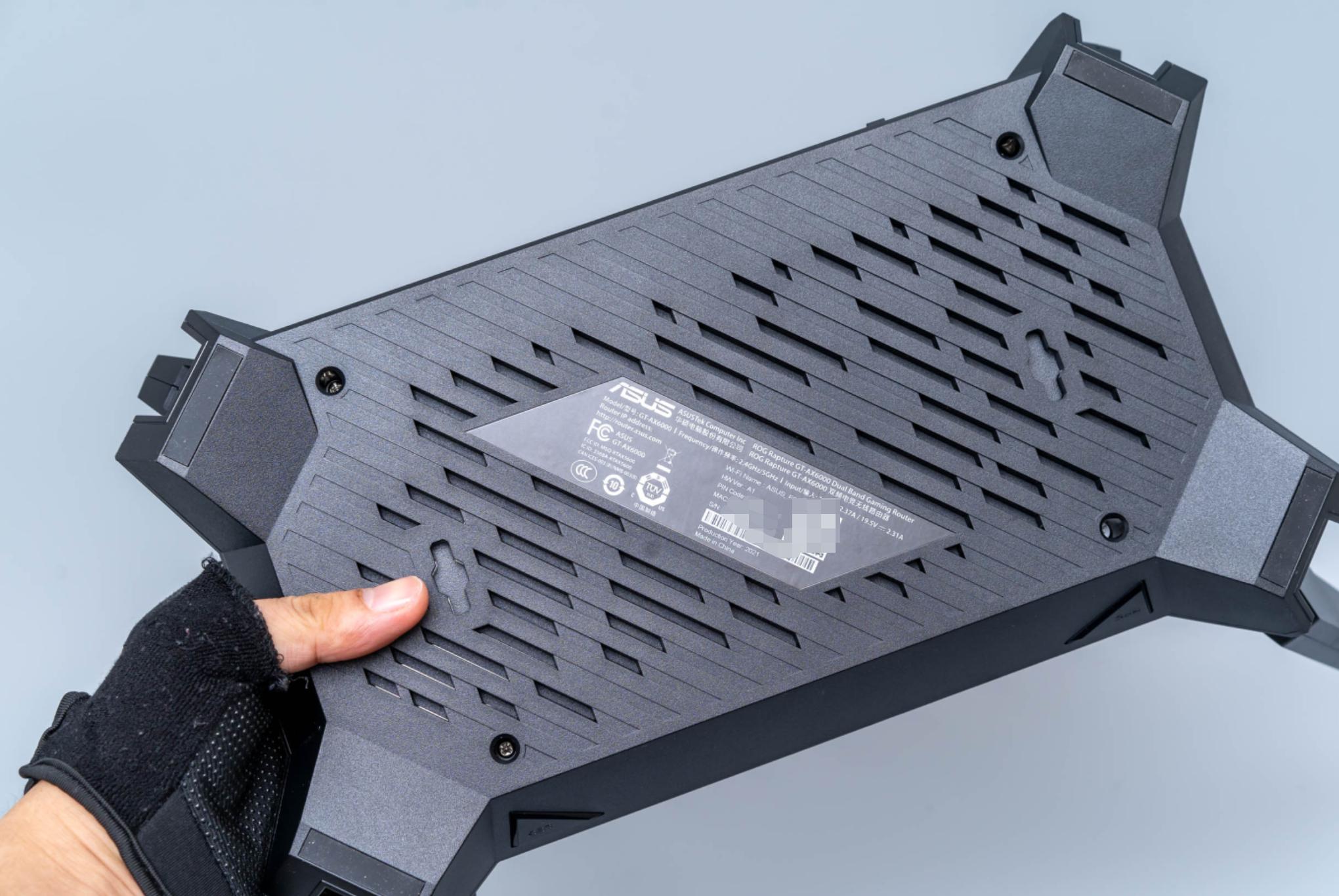 电竞路由器推荐华硕rog,华硕rog魔方幻gt6白色路由器评测