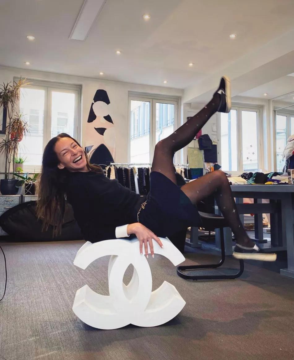 香奈儿模特上班,香奈儿模特工作日常