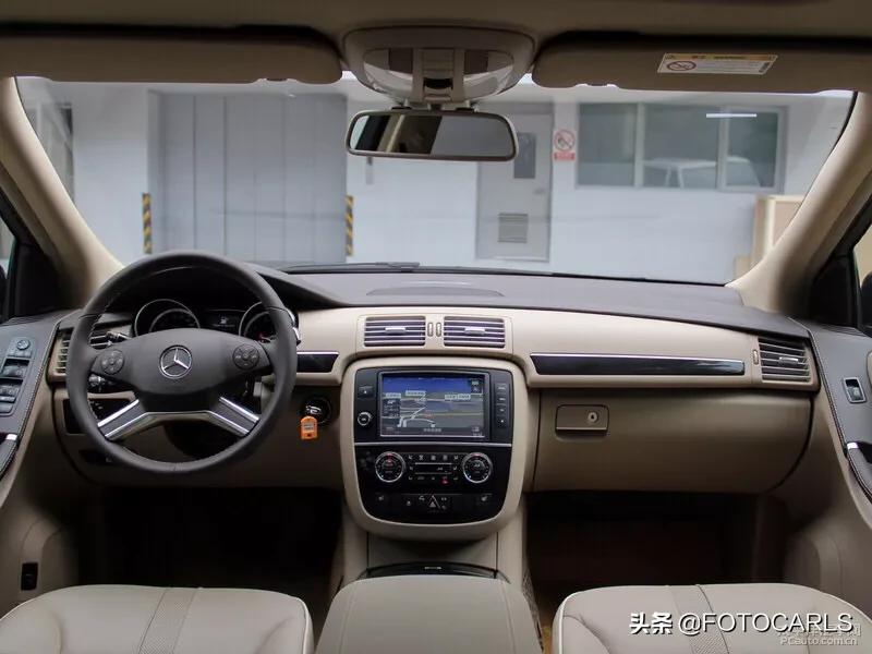 2017款奔驰r320豪华型测评,奔驰r320商务臻藏版2017评测