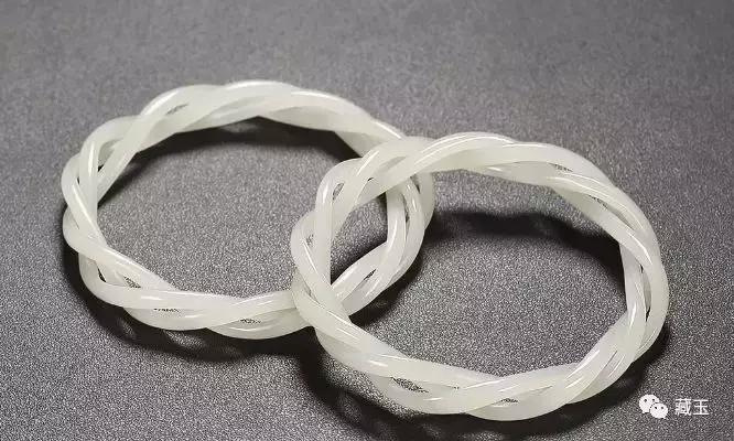 和田玉带翠的手镯好不好,和田玉手镯怎么选