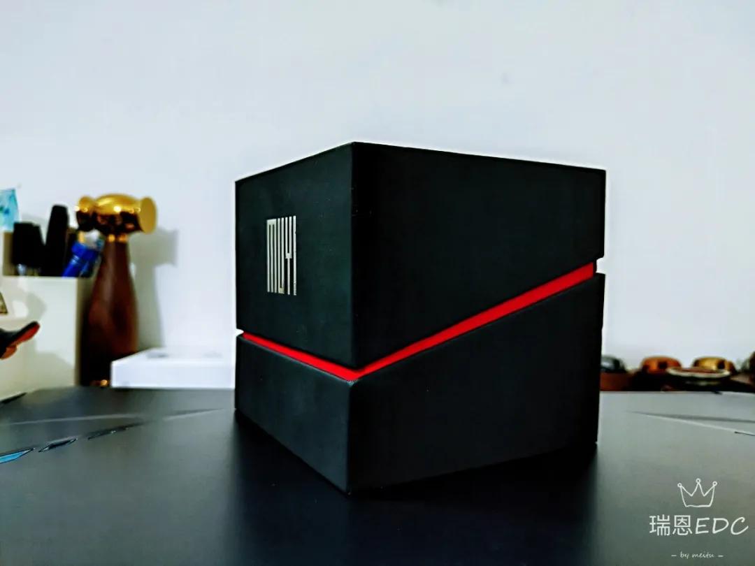 哪种指尖陀螺炫酷和耐玩,时空熔炉指尖陀螺多少钱