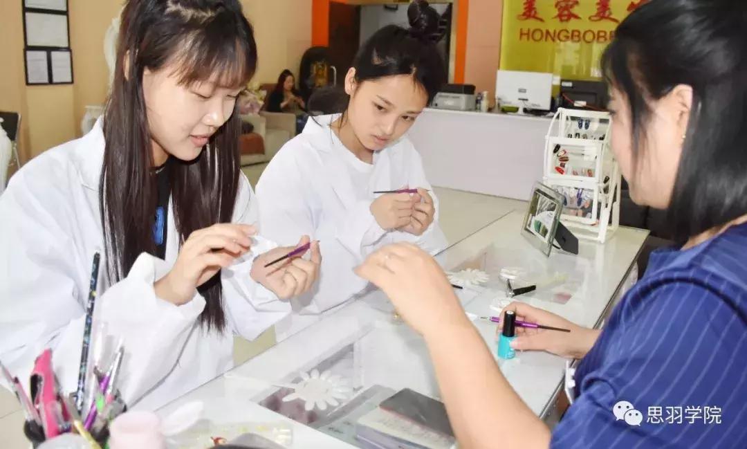 美甲店没有客户是什么原因,美甲店如何和客户交流技巧