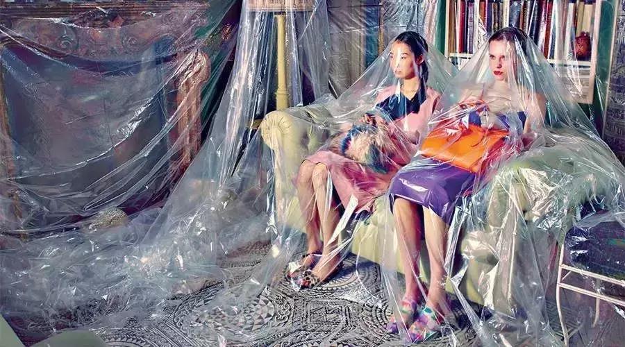 背假的大牌包包,背假的大牌包包的女生怎么样