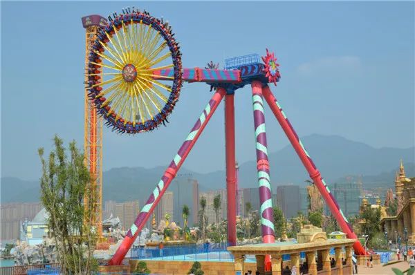 迪士尼门票vip可以玩2天,迪士尼门票一日双人套餐