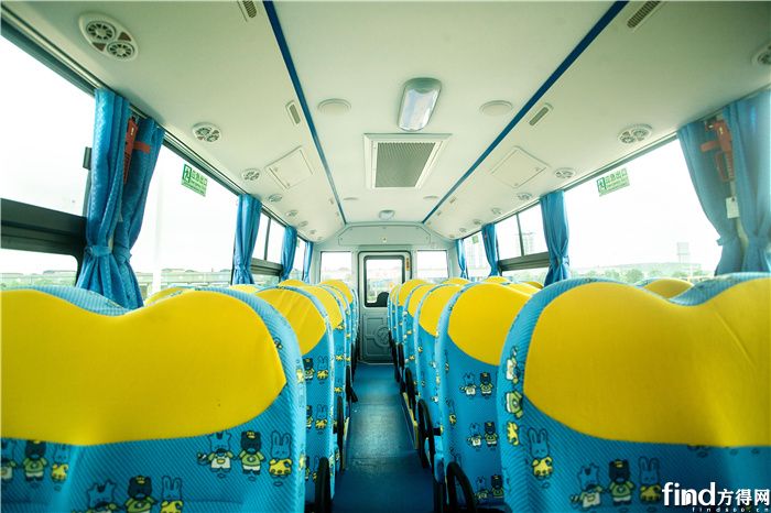 批量健康校车交付广东江门！谁家车？