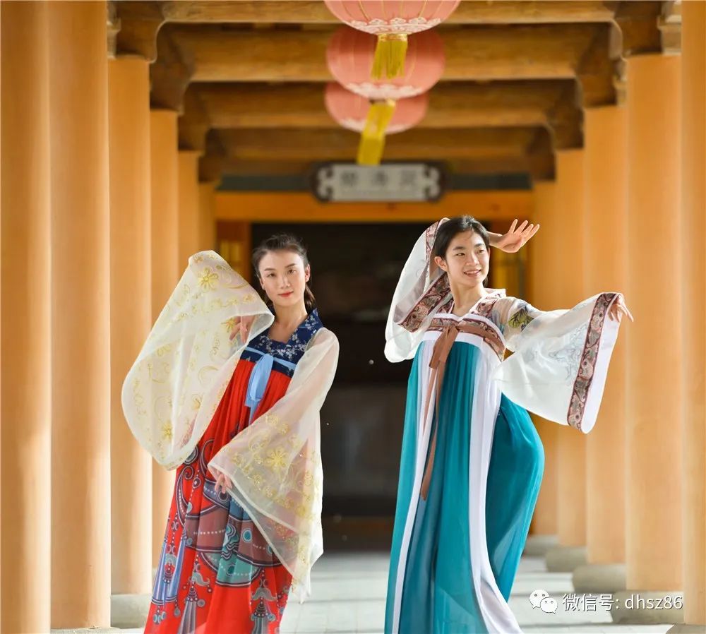 月牙泉景区敦煌山庄,敦煌山庄在哪里