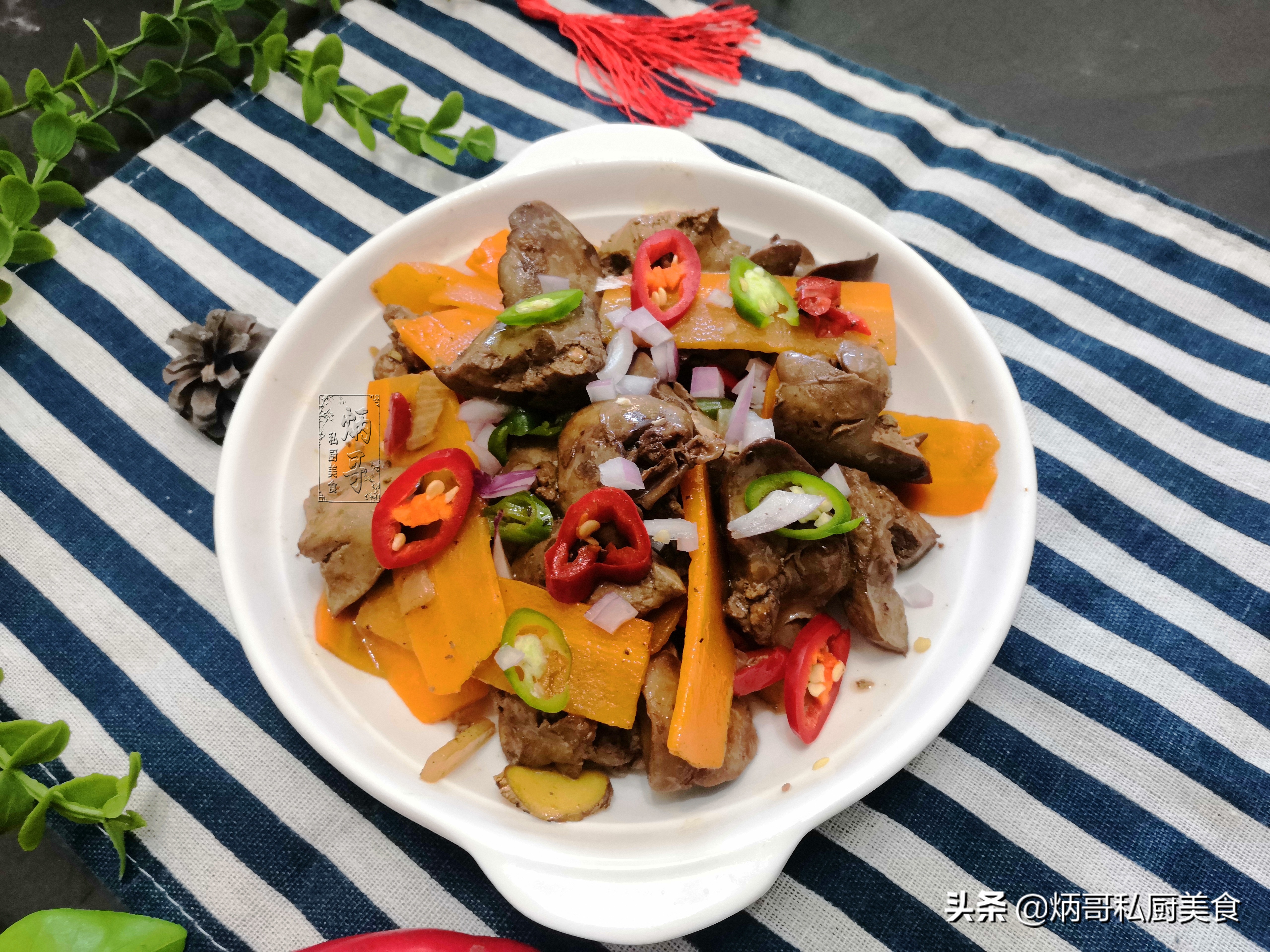 鸡身上有一块小肉很好吃,鸡身上的营养