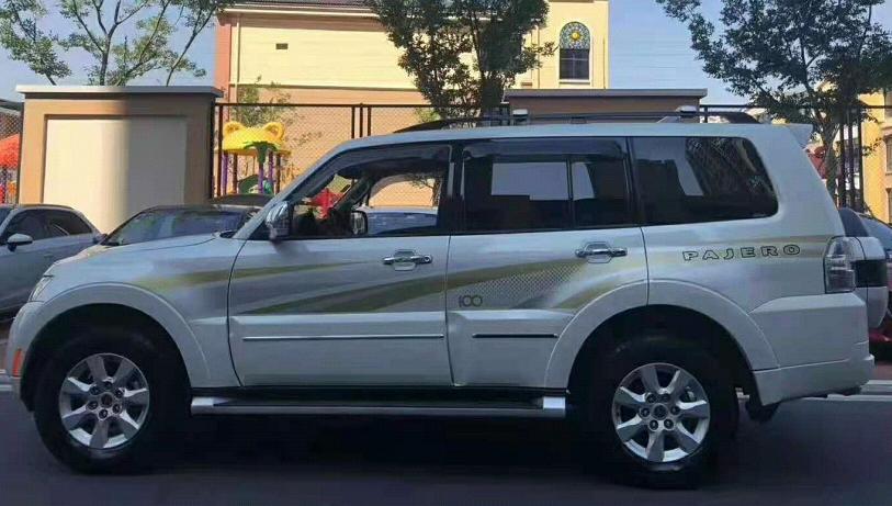 试驾帕杰罗v98柴油版,三菱帕杰罗v93在市区里的驾驶感受