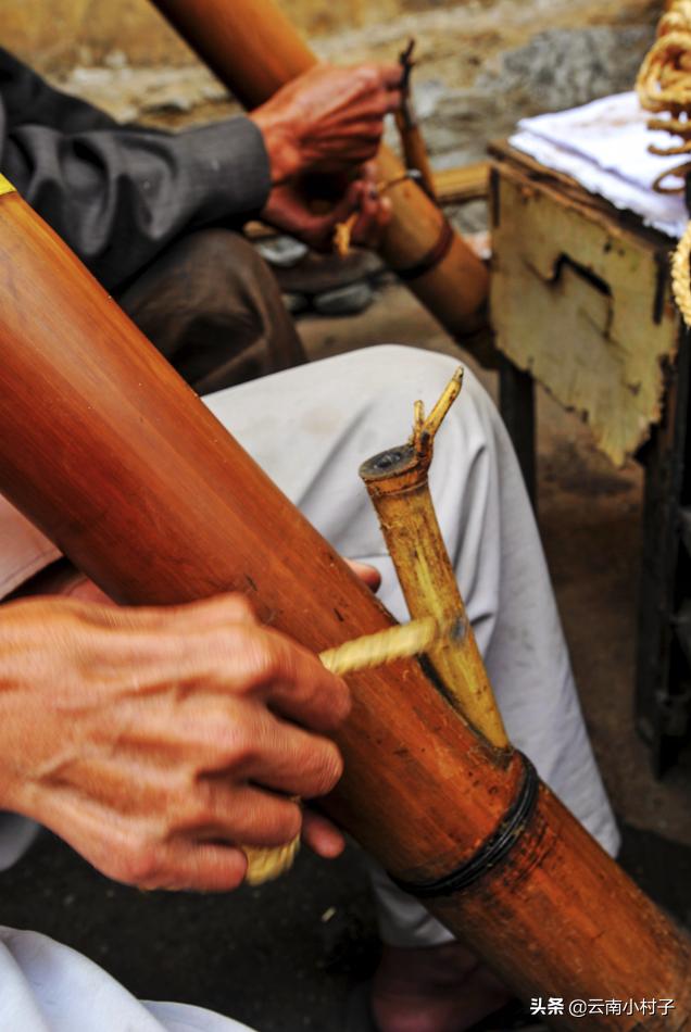 云南竹筒烟袋烟丝制作,云南烟丝用什么烟斗抽比较好
