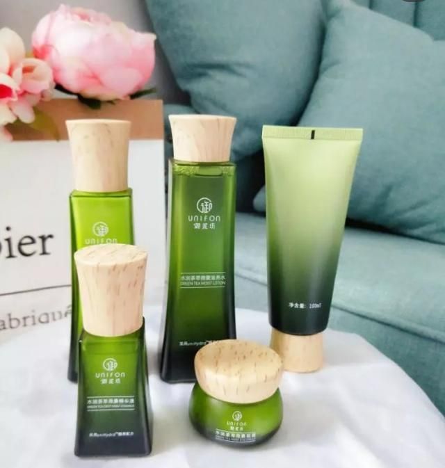 冬天水乳自然堂补水保湿推荐,补水保湿自然堂推荐吗