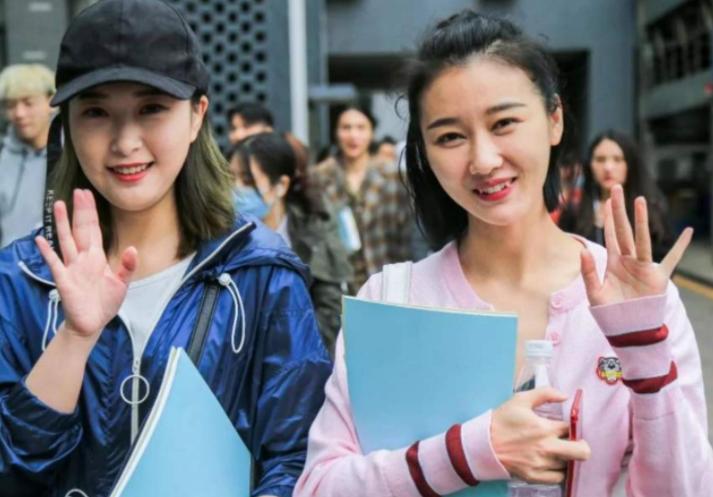 同样是大专文凭有什么区别吗,高等专科和职业技术学院哪个好