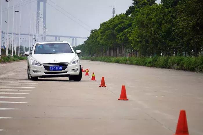 固特异逸乘多少钱一条轮胎,固特异轮胎逸乘和安乘对比