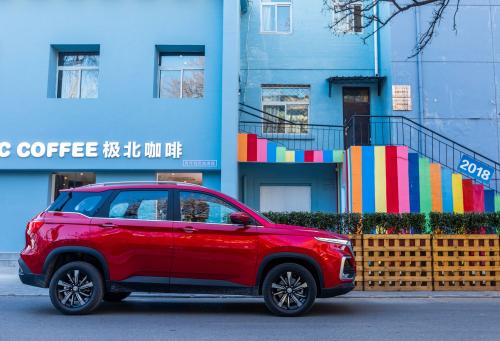 大神们帮忙看看这是什么车,大神们看看这是啥车