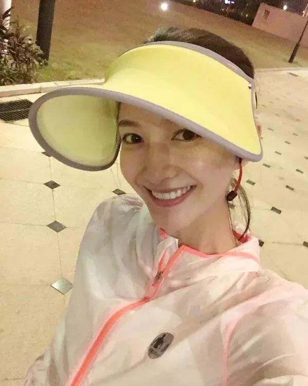 千万不要经常擦防晒霜,千万不要涂防晒不均匀